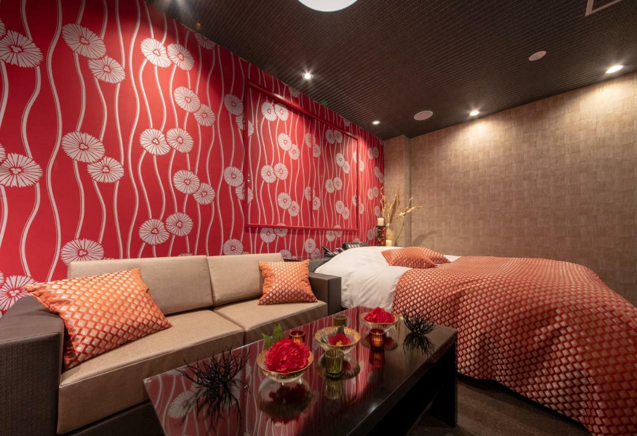 Hotel Waraku Shibukawa Экстерьер фото
